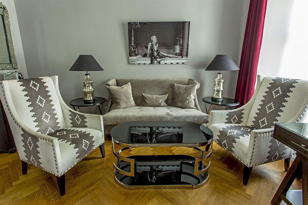 St. Petersbourg Hotel - Small Luxury Hotels Of The World Reval Exterior foto