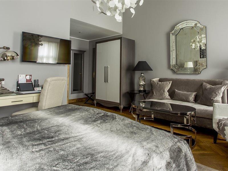 St. Petersbourg Hotel - Small Luxury Hotels Of The World Reval Exterior foto