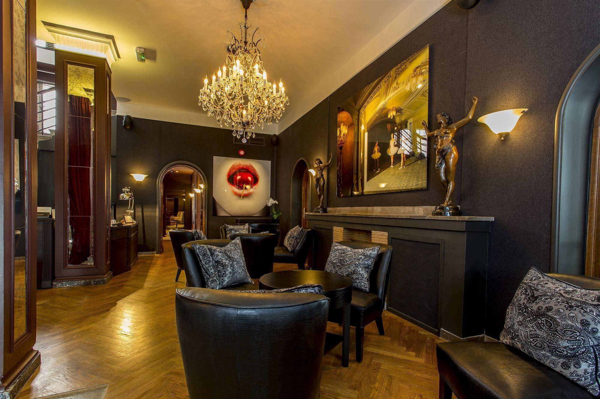St. Petersbourg Hotel - Small Luxury Hotels Of The World Reval Exterior foto