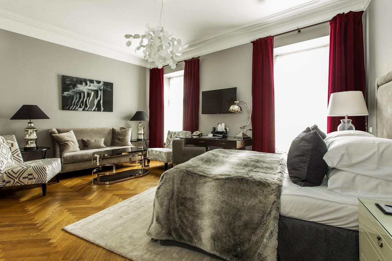 St. Petersbourg Hotel - Small Luxury Hotels Of The World Reval Exterior foto
